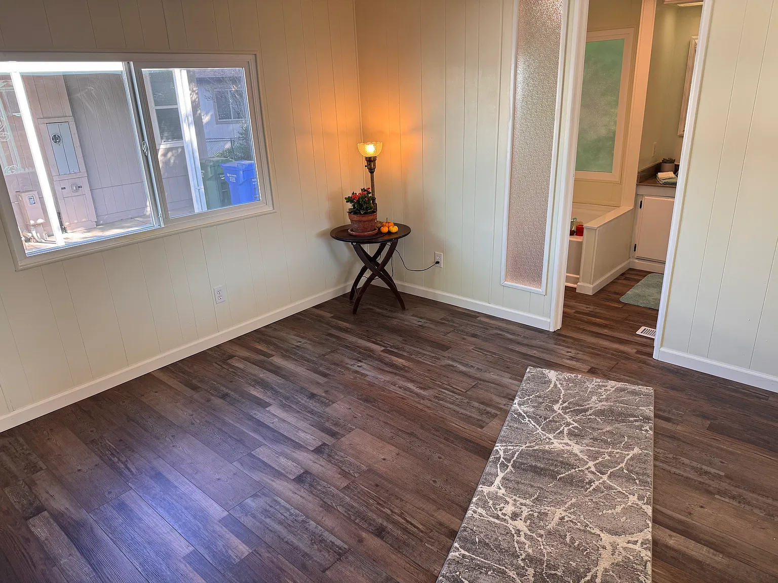 2 bed, 840 sqft, $1,750 — Photo 2