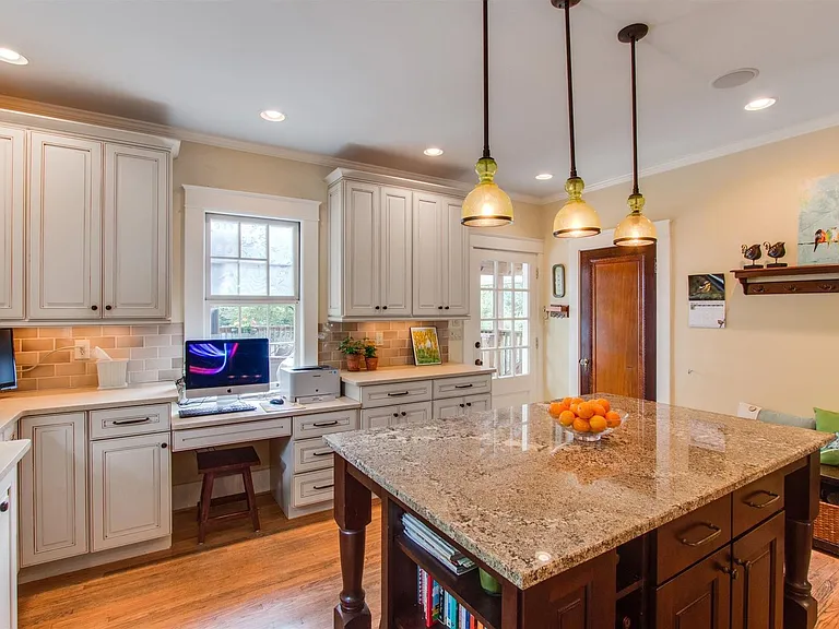 2901 Westmoreland Dr — Photo 9