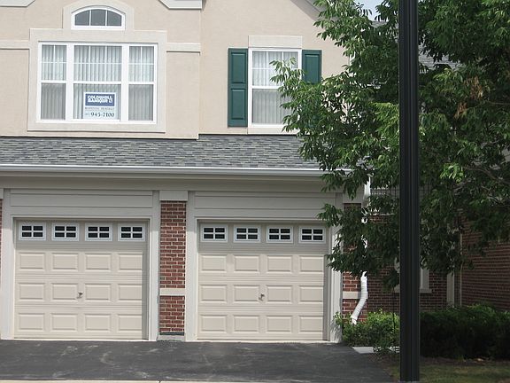 Garage-Two Car Attached