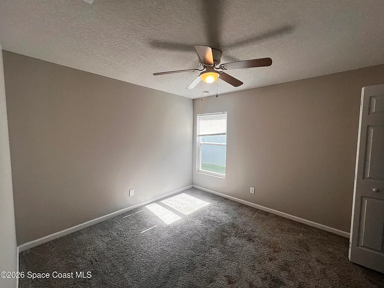 563 Corbin Cir SW — Photo 8