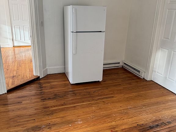 3rd image of 662-664 Western Ave #9