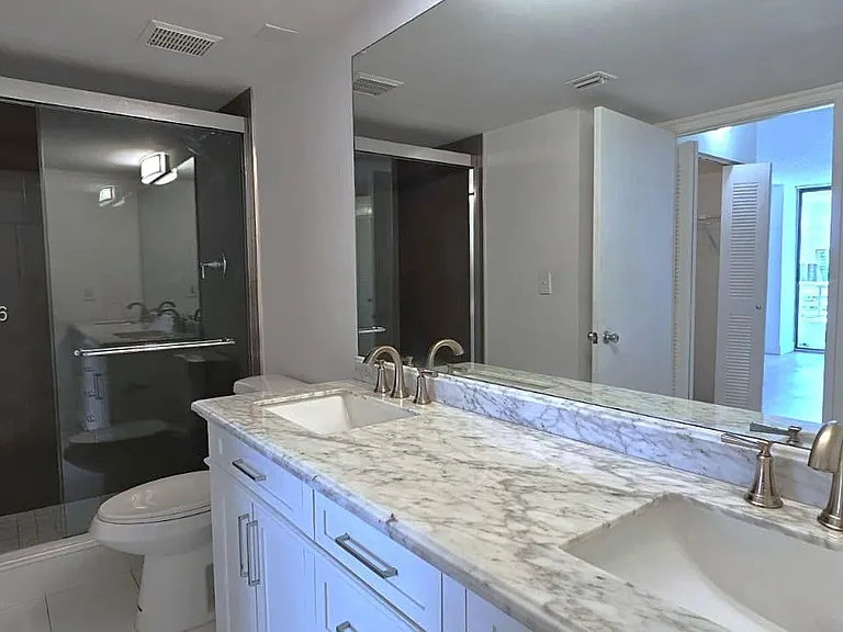 3300 NE 192nd St #1503 — Photo 5