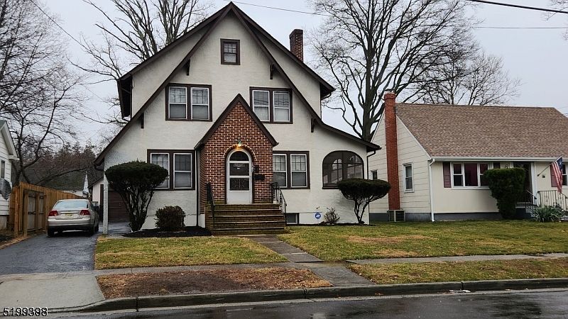 2nd image of 1307 Florence Ave