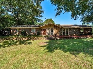 408 Wildwood Cir, Americus, GA 31709