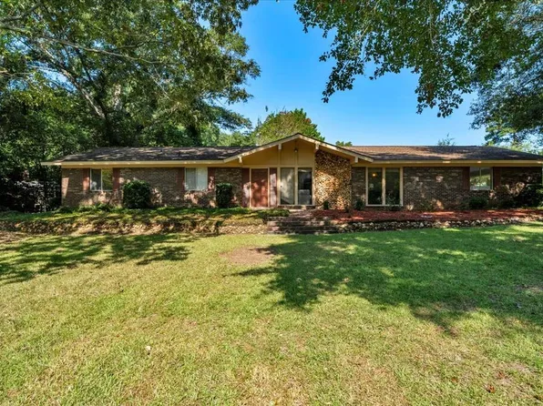 408 Wildwood Cir, Americus, GA 31709