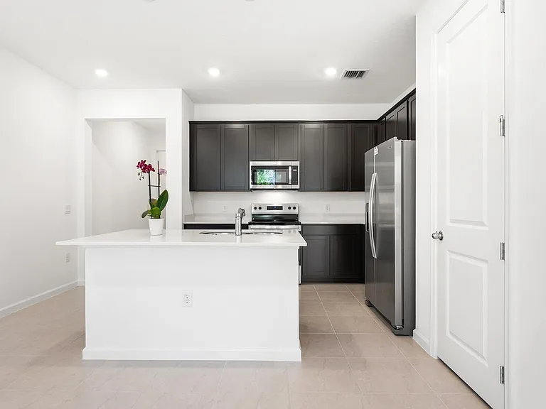 4315 Efendi Dr — Photo 9