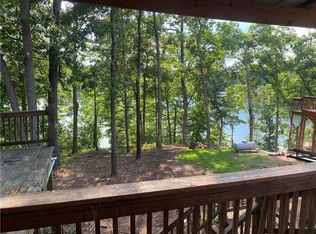 3339 Cove Overlook Dr, Gainesville, GA 30501