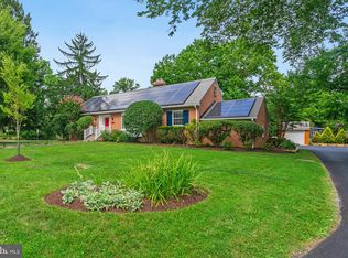 11 Forest Ave, Rockville, MD 20850
