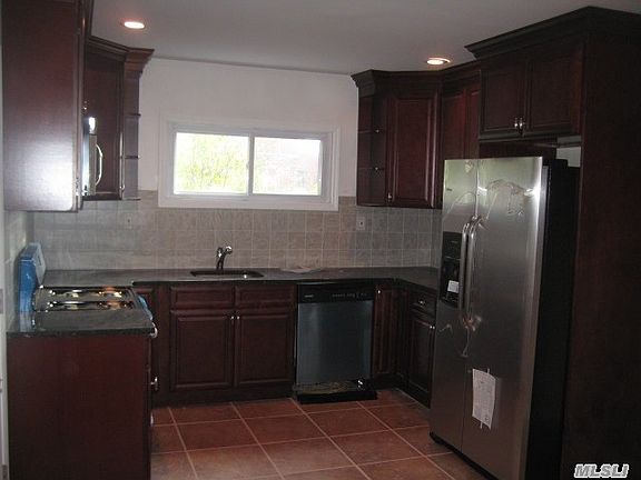 3rd image of 89 N Sheridan Ave