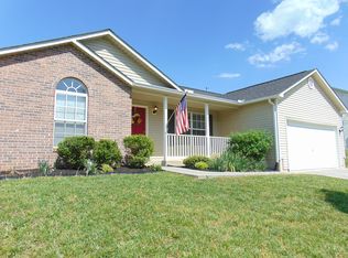 2231 Cripple Oak Ln, Powell, TN 37849