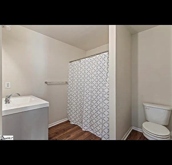8 Sweetland Ct — Photo 16