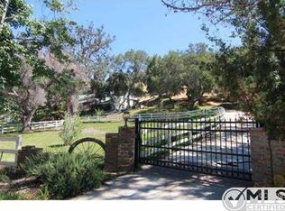 550 Carlisle Rd, Thousand Oaks, CA 91361