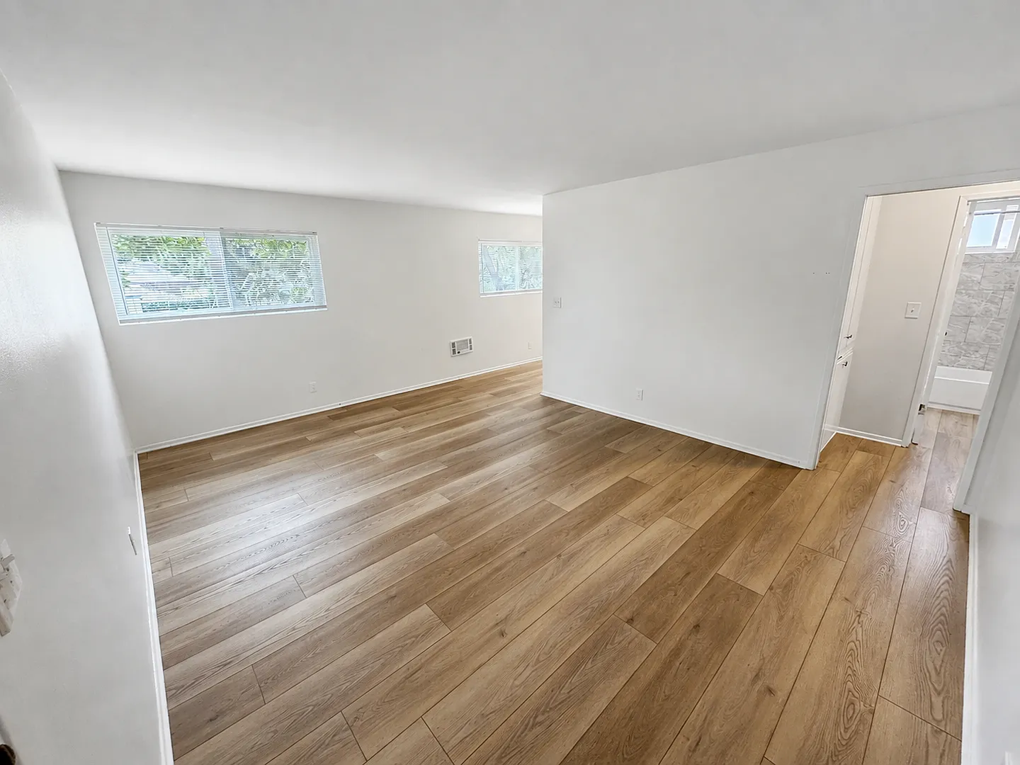 711 E. Pleasant Street — Photo 3