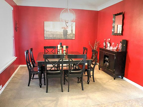 3rd image of 2801 Chinaberry Park Ln