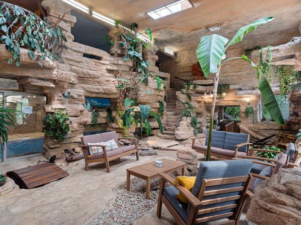 New Berlin WI Real Estate - New Berlin WI Homes For Sale | Zillow