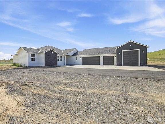 2nd image of 29183 Mammoth Dr