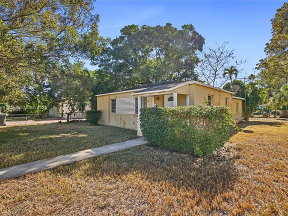 5th image of 6400 SW 58th Ave