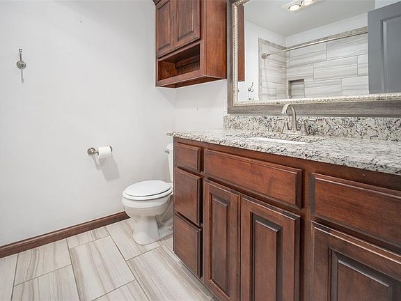 2nd image of 4640 Rosewood Ct