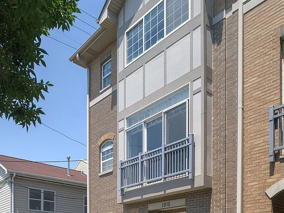 3rd image of 2610 W Bloomingdale Ave