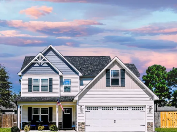 403 Gavins Run, Sneads Ferry, NC 28460