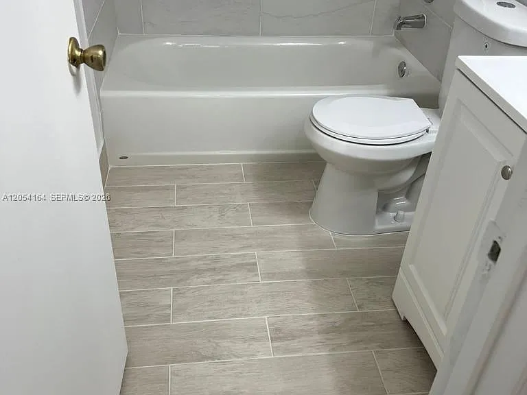 8720 N Sherman Cir #303 — Photo 7