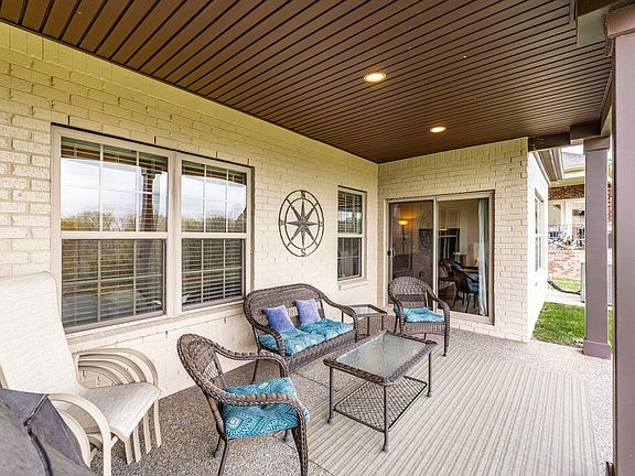 5th image of 904 Cherry Grove Dr