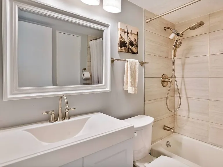 10469 Briarbend Dr #5 — Photo 9