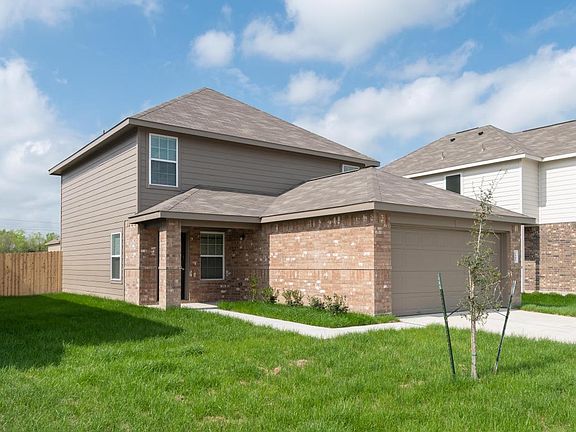 2nd image of 1002 Marquis Dr