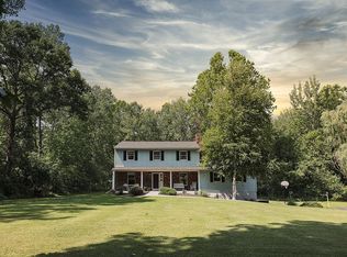 16 Flower Rd, Hopewell Junction, NY 12533