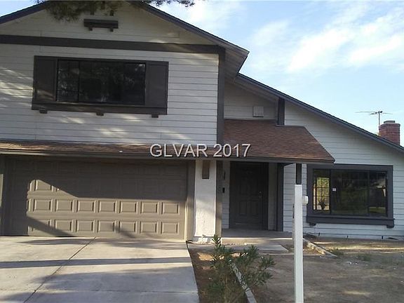 2nd image of 5523 Blackthorn Dr
