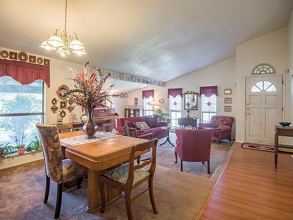 3rd image of 4300 Spindletree Ln