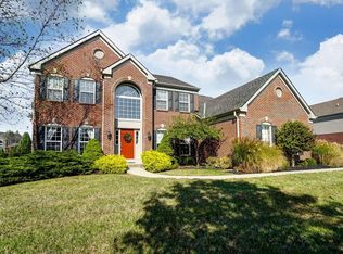 816 Doncaster Dr, Hamilton Twp, OH