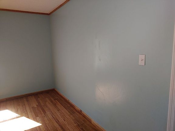 3rd image of 203 Bremond St
