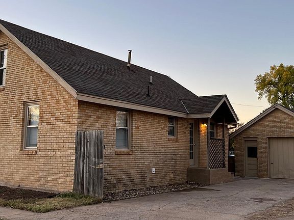Exterior, oversized one car garage