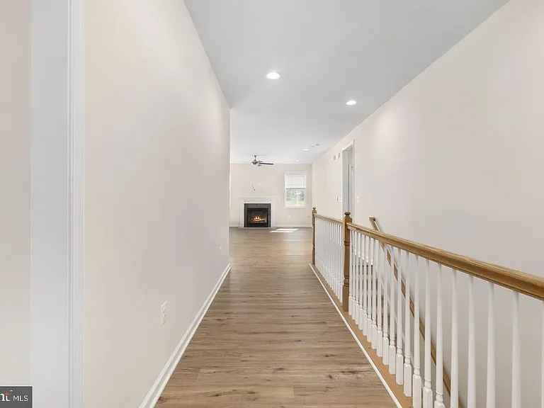 9627 Hillcrest Dr — Photo 11