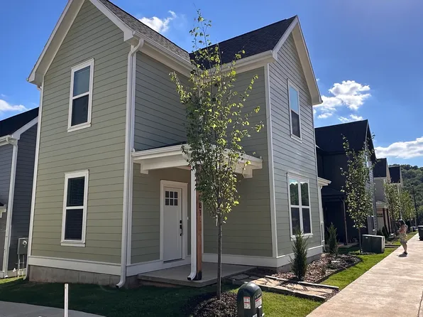 3081 W Tulsa St, Fayetteville, AR 72704