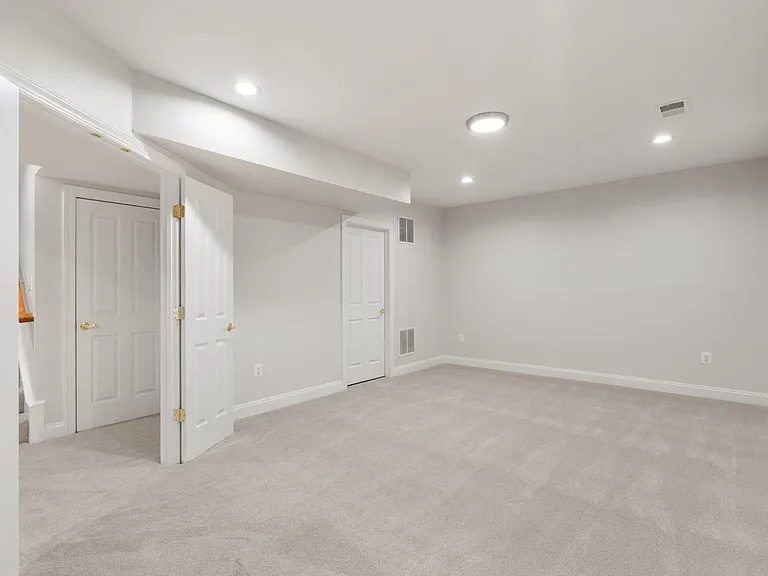 9185 Topaz St — Photo 54