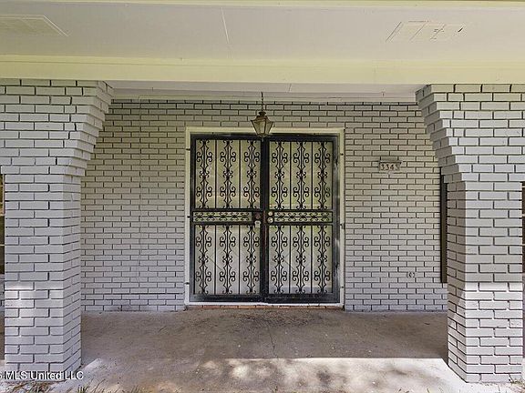 4th image of 3343 Fleetwood Dr