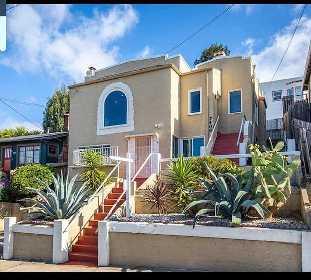 7408 Outlook Ave #A — Photo 2