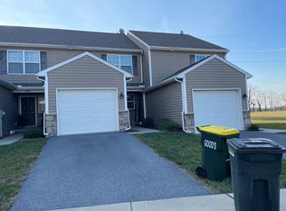 311-321 Cedar Holw, Manheim, PA 17545
