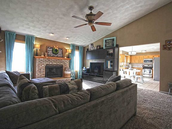 4th image of 5017 Park Valley Dr