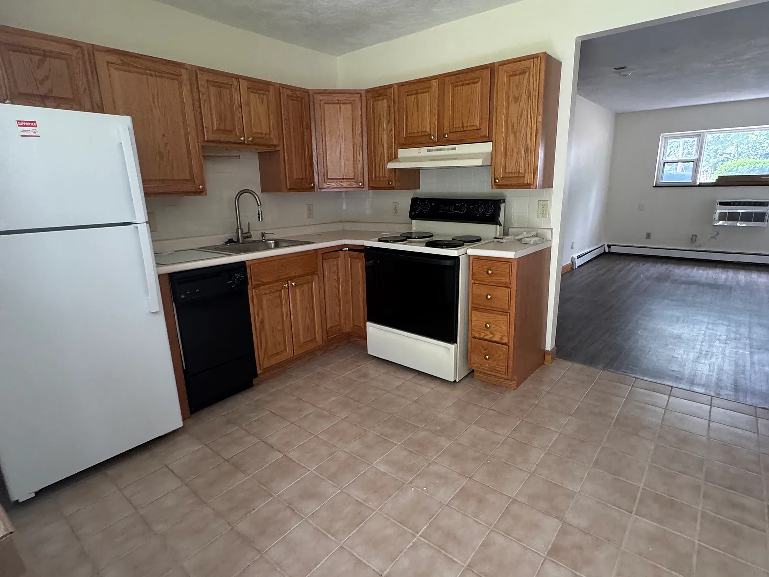 Studio, $1,813 — Photo 4