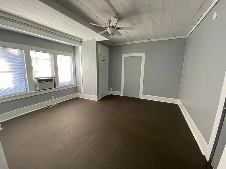 1116 N Bell Ave #5 — Photo 5