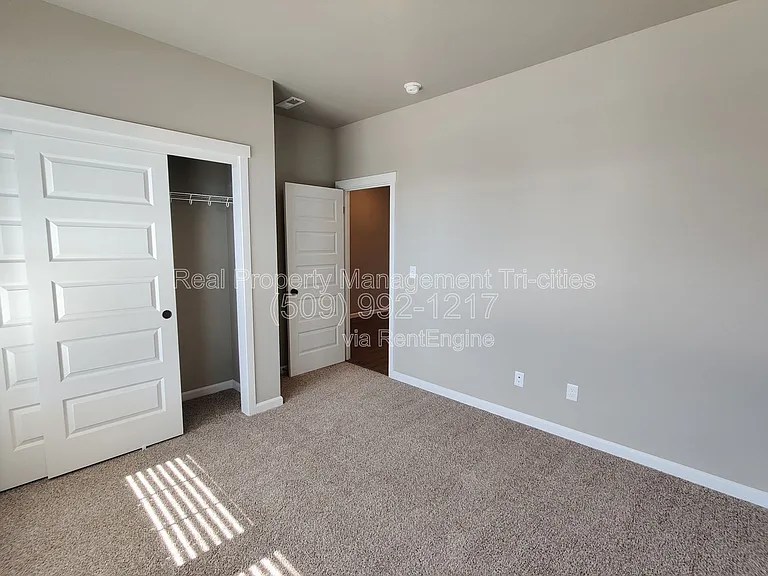 8304 Gardner St — Photo 16