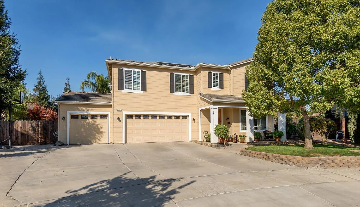 2607 Twain Ave photo 1