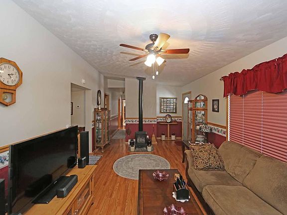 2nd image of 623 Winesap Cir