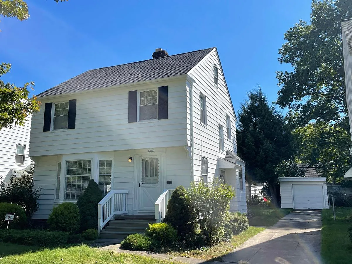 18408 Maple Heights Blvd photo 1