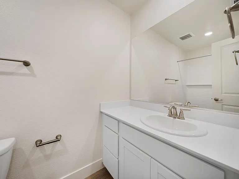 1594 Grazer Way — Photo 24