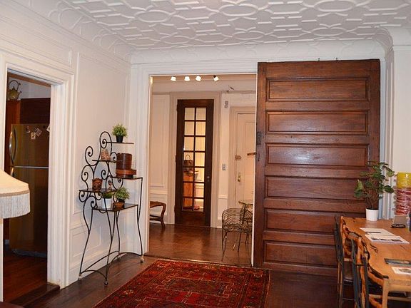 2nd image of 622 Hudson St #2F