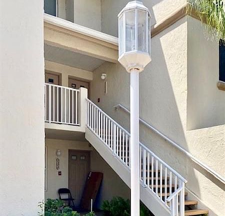 2nd image of 20203 Glenmoor Dr #20203